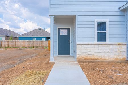 New construction Single-Family house 1919 Scare Crow, New Braunfels, TX 78130 The Pine View- photo
