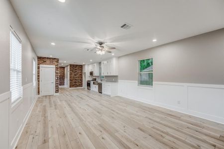 New construction Single-Family house 332 Holiday Street, Tomball, TX 77375 - photo 6 6