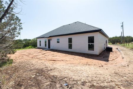 New construction Single-Family house 3204 Crystal Court, Granbury, TX 76048 - photo 18 18