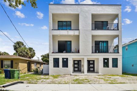 New construction Townhouse house 1911 W North B Street, Unit 1/2, Tampa, FL 33606 - photo 0