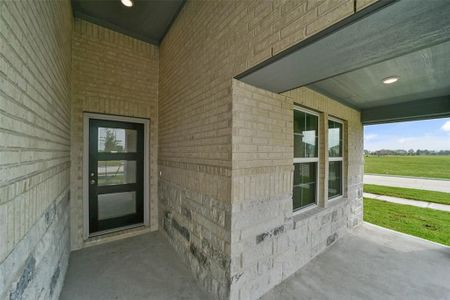 New construction Single-Family house 10818 Amador Peak Drive, Rosharon, TX 77583 The Acadia C with 3-Car Garage- photo 10 10