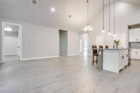 New construction Single-Family house 3908 Chenault Street, Fort Worth, TX 76111 - photo 14 14