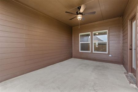 New construction Single-Family house 907 Eva Lane, Greenville, TX 75402 - photo 29 29