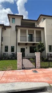 New construction Townhouse house 8212 Nw 43Rd St, Unit 8212, Doral, FL 33166 - photo 5 5