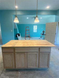 New construction Single-Family house 3301 County Road 3479B, Cleveland, TX 77327 - photo 1 1