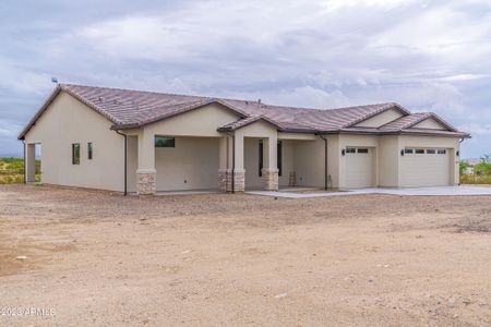 New construction Single-Family house 22050 W El Grande Trail, Wickenburg, AZ 85390 - photo