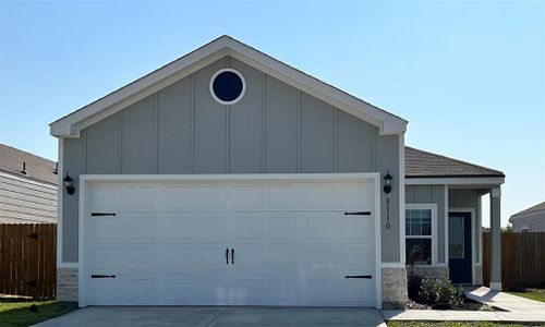 New construction Single-Family house 8110 Burnt Orchid Drive, Houston, TX 77016 - photo 0