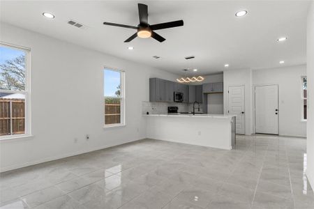 New construction Single-Family house 203 Skiff Drive, Gun Barrel City, TX 75156 - photo 5 5