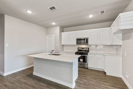 New construction Single-Family house 2128 Colt Court, Seagoville, TX 75159 Willow | Stonehaven- photo 3 3