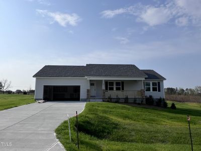 New construction Single-Family house 169 Starry Sky Drive, Benson, NC 27504 - photo 1 1