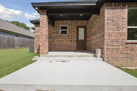 New construction Single-Family house 318 S Watson Street, Unit B, Alvarado, TX 76009 - photo 34 34