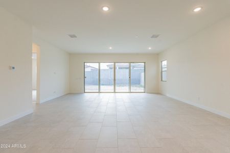 New construction Single-Family house 21393 W Meadowbrook Avenue, Buckeye, AZ 85396 - photo 4 4