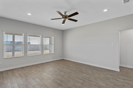 New construction Single-Family house 308 Conner Circle, Burleson, TX 76028 Coleman - photo 10