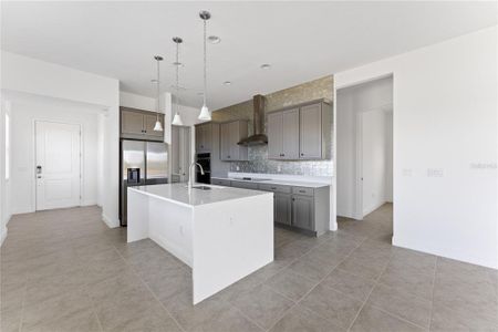 New construction Single-Family house 9732 Bucklow Hill Drive, Orlando, FL 32832 - photo 4 4