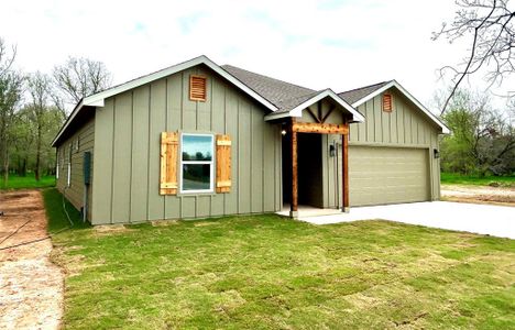 New construction Single-Family house 138 E Pauwela Ln, Bastrop, TX 78602 - photo 3 3