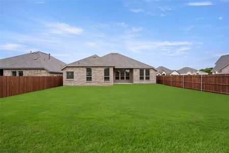 New construction Single-Family house 1070 Fleetwood Drive, Justin, TX 76247 Cromwell- photo 36 36