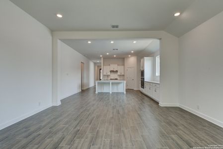 New construction Single-Family house 16223 Bronco View, San Antonio, TX 78247 Laredo Homeplan- photo 20 20