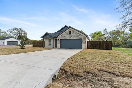 New construction Single-Family house 203 Skiff Drive, Gun Barrel City, TX 75156 - photo 1 1
