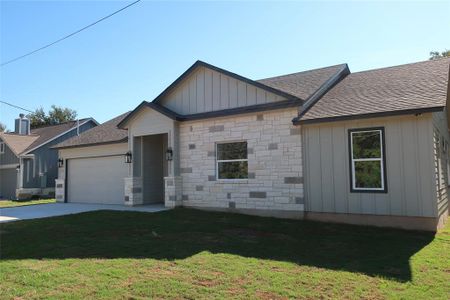 New construction Single-Family house 193 Waikakaaua Dr, Bastrop, TX 78602 - photo 0