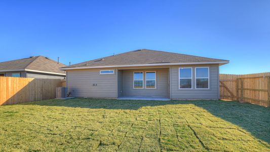 New construction Single-Family house 1105 Indian Canyon, Seguin, TX 78155 - photo 23 23