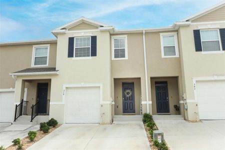 New construction Townhouse house 378 Feltrim Reserve Boulevard, Davenport, FL 33837 - photo 0