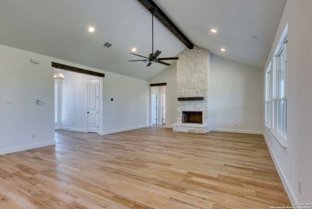 New construction Single-Family house 106 Wild Persimmon Trail, Marion, TX 78124 - photo 2 2