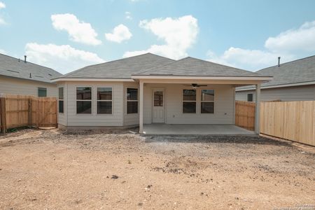 New construction Single-Family house 13115 Bay Point Way, Saint Hedwig, TX 78152 Dawson- photo 11 11