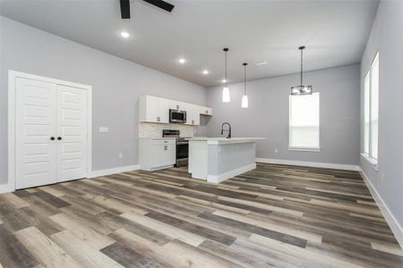 New construction Single-Family house 6107 Chickasaw Drive, Mabank, TX 75156 - photo 16 16