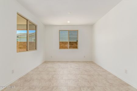 New construction Single-Family house 13988 W Mariposa Grande, Surprise, AZ 85387 Plan 55-RMRV2- photo 12 12