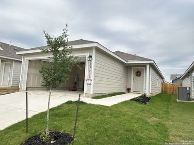 New construction Single-Family house 13835 Ostrich Run, San Antonio, TX 78252 Trenton- photo 2 2