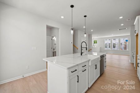 New construction Townhouse house 703 Carr Place, Davidson, NC 28036 Vail II- photo 16 16
