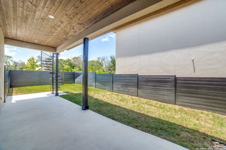 New construction Townhouse house 401 Oak Park Dr, Boerne, TX 78006 - photo 28 28