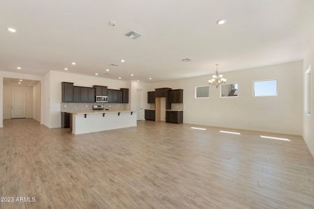New construction Single-Family house 5522 N 193Rd Avenue, Litchfield Park, AZ 85340 - photo 12 12