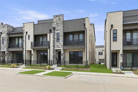 New construction Townhouse house 1270 Daybreak Drive, Allen, TX 75013 Roberts Homeplan- photo 1 1