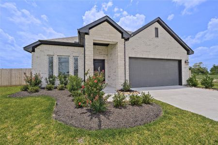 New construction Single-Family house 11118 Youngquist Drive, Mont Belvieu, TX 77535 The Aintree- photo 1 1