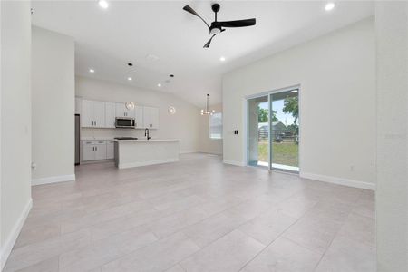 New construction Single-Family house 56 Pinehill Road, Debary, FL 32713 - photo 15 15