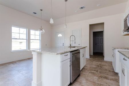 New construction Single-Family house 207 E 1St Street, Weatherford, TX 76082 - photo 11 11