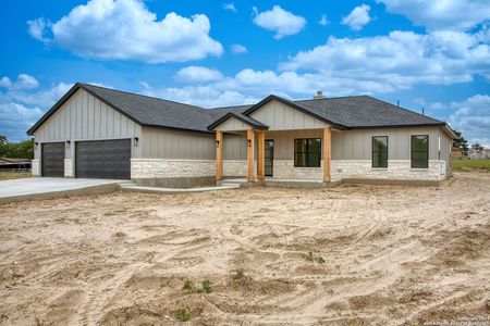 New construction Single-Family house 109 Hidden Ranch Cove, Floresville, TX 78114 - photo 0 0