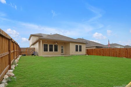 New construction Single-Family house 219 Pebble Creek Run, New Braunfels, TX 78130 - photo 24 24