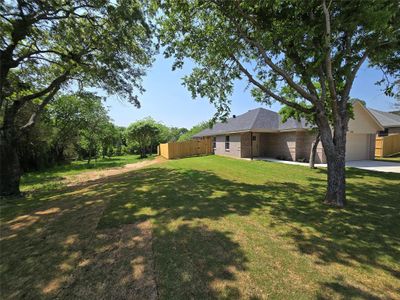 New construction Single-Family house 1105 King Street, Weatherford, TX 76086 - photo 29 29