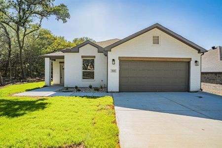 New construction Single-Family house 5120 Stoneridge Drive, Granbury, TX 76048 - photo