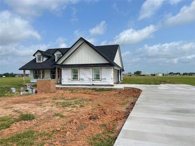 New construction Single-Family house 844 Longhorn Trail, Angleton, TX 77515 - photo 1 1