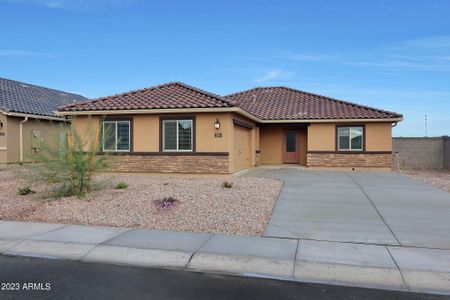 New construction Single-Family house 554 W Crowned Dove Trail, Casa Grande, AZ 85122 - photo 0 0
