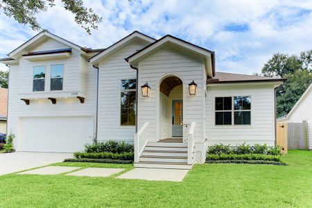 New construction Single-Family house 1842 Chantilly Lane, Houston, TX 77018 - photo 0