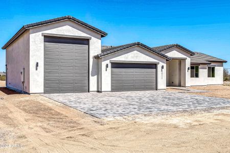 New construction Single-Family house 26217 N 154Th Drive, Surprise, AZ 85387 - photo 5 5