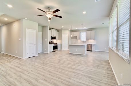 New construction Single-Family house 2038 Flametree Avenue, New Braunfels, TX 78132 Legend- photo 8 8