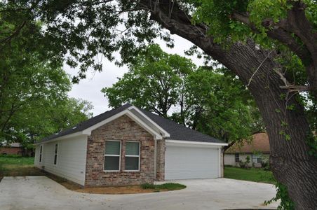 New construction Single-Family house 1301 Dr Martin Luther King Jr Boulevard, Waxahachie, TX 75165 - photo 1 1