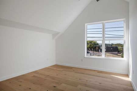 New construction Single-Family house 2400 E 12Th St, Unit 1, Austin, TX 78702 - photo 28 28