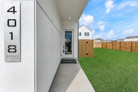 New construction Single-Family house 4006 Saint Peter Lane, Houston, TX 77045 1800AT- photo