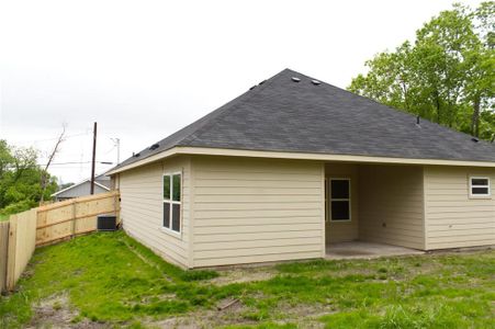 New construction Single-Family house 2114 Church, Greenville, TX 75401 - photo 17 17